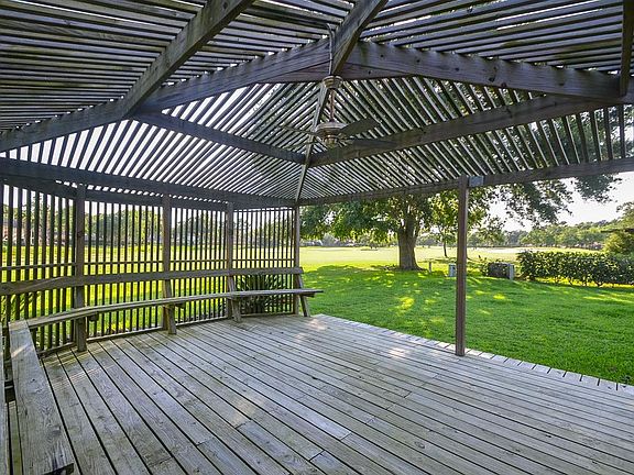 5th image of 7211 Creek Crest Dr