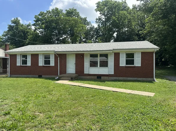 312 Plantation Dr, Clarksville, TN 37042