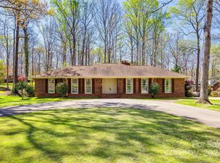 400 Lakeview Dr, York, SC 29745