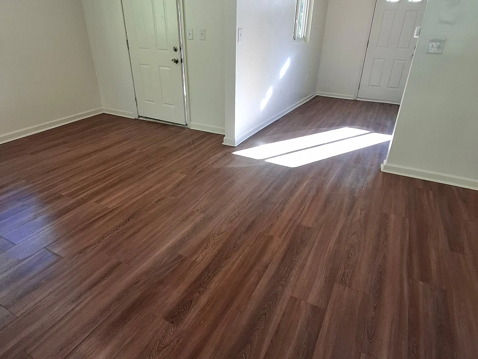 2 bed, 1.5 bath, 1101 sqft, $1,350 — Photo 2