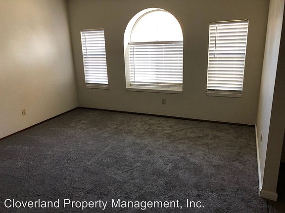 4th image of 380 Arboles Way