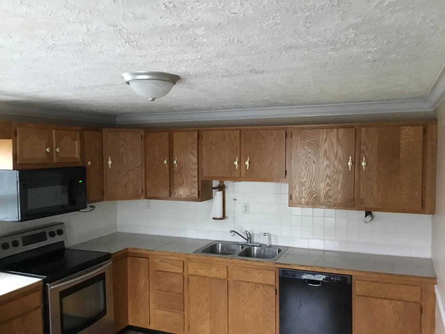 2 bed, 1100 sqft, $1,300 — Photo 4