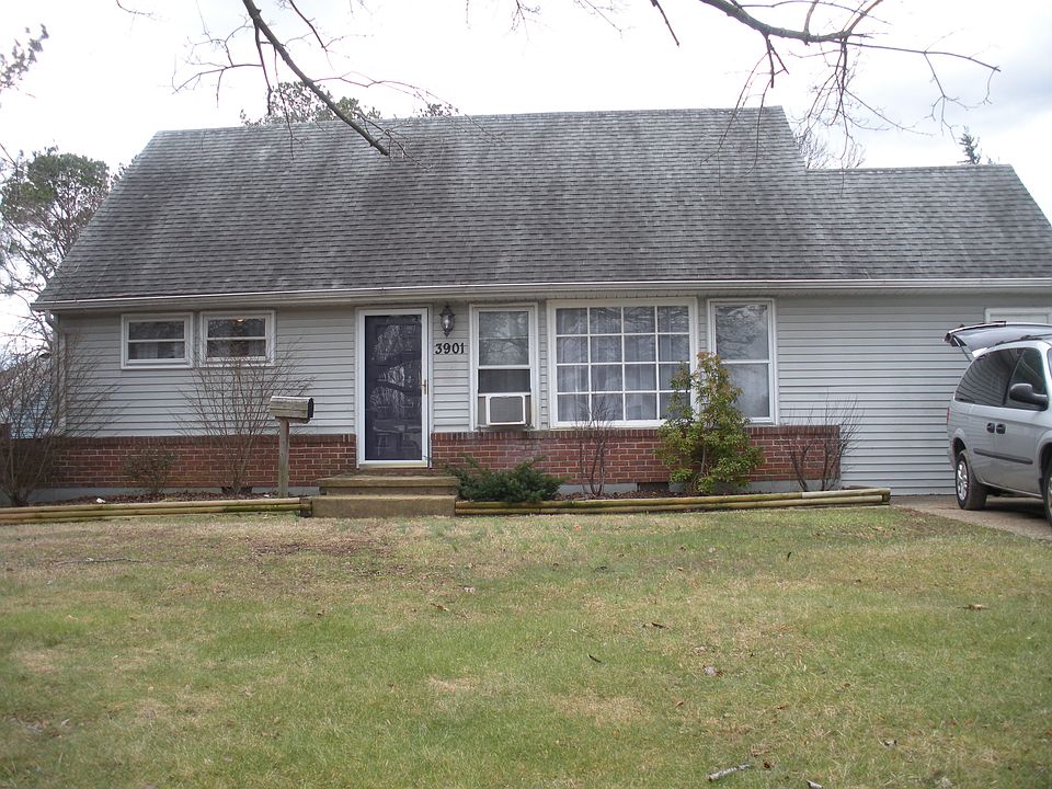 1st image of 3901 Evelyn Dr