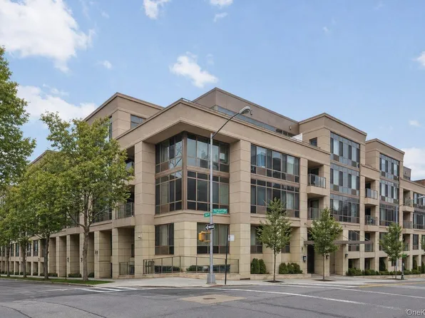 64-05 Yellowstone Boulevard #PH508, Forest Hills, NY 11375