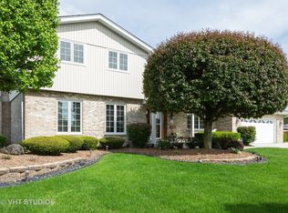 15563 Twin Lakes Dr, Homer Glen, IL 60491