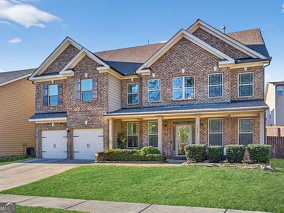 2nd image of 3809 Maiden Fern Ln