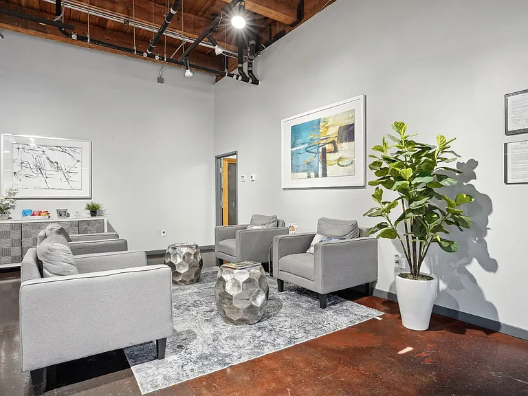 Deep Ellum Lofts — Photo 5