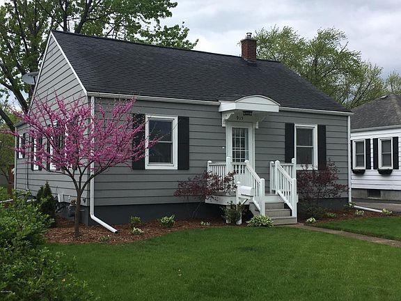 4th image of 915 Napier Ave