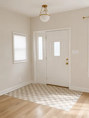 3 bed, 2400 sqft, $7,500 — Photo 2