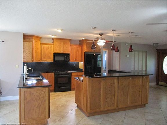 5th image of 271 Cumquat Rd NW