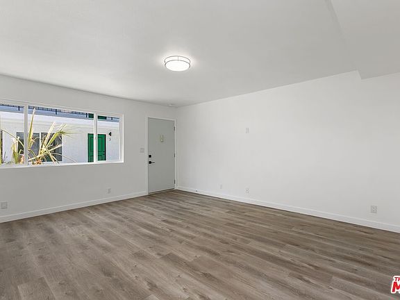 4th image of 6736 Woodley Ave APT 1