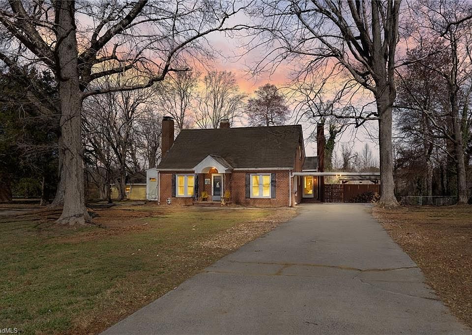 1st image of 304 Springwood Rd