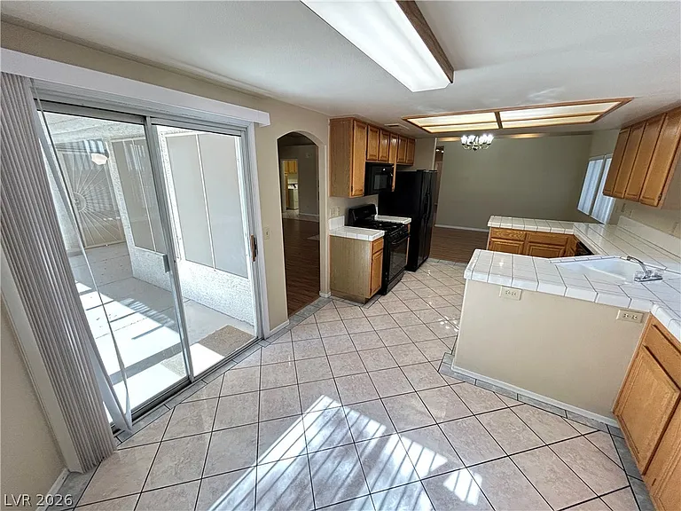 4552 Bradpoint Dr #0 — Photo 12