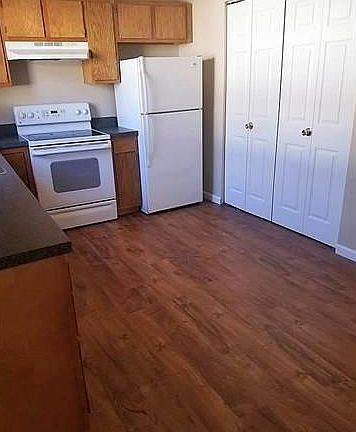 4th image of 110 Mount Vernon Ln