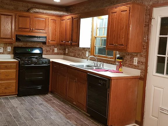 2nd image of 1761 Winding Woods Ln