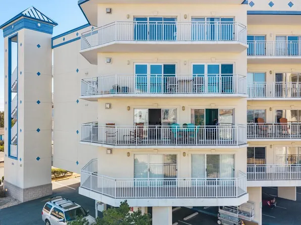 305 11th St Unit 305, Ocean City, MD 21842