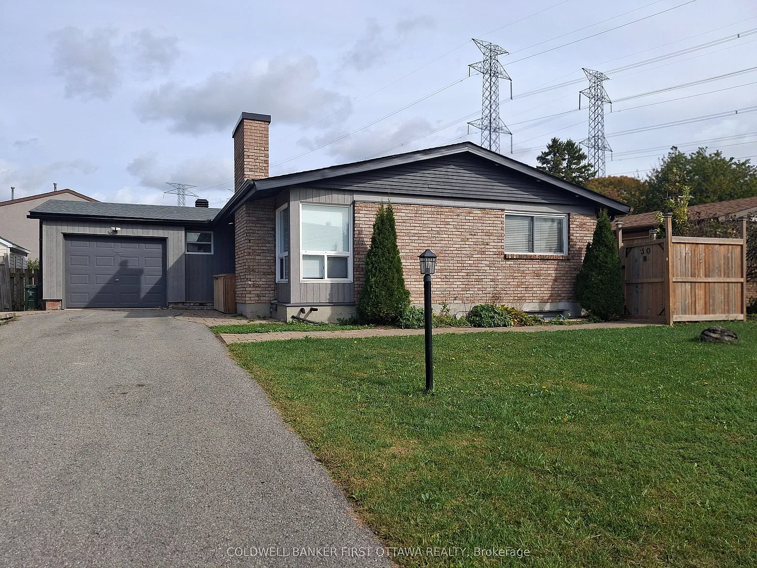 4 bed, $2,700 — Photo 1