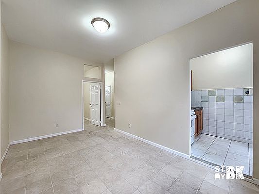 2nd image of 1391 Fulton St #2B