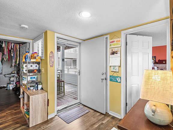 3rd image of 351 Lake Arrowhead Rd. #275