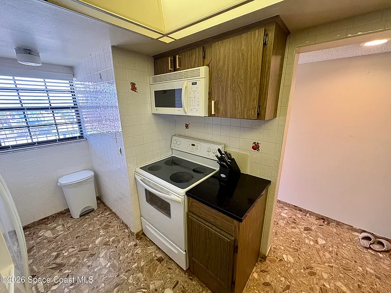 4100 Ocean Beach Blvd #406 — Photo 5