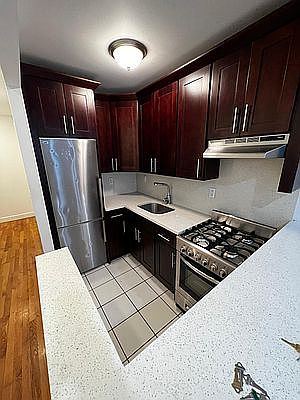1st image of 244 E Houston St APT 4A
