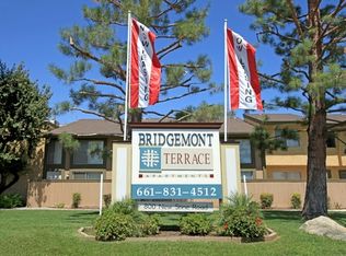 800 New Stine Rd APT 30, Bakersfield, CA 93309