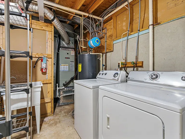 505 Knollwood Ct — Photo 28