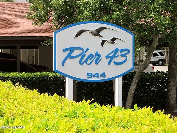 2nd image of 944 S Peninsula Dr APT 102