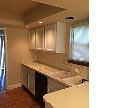 3rd image of 3024 Moon Lake Dr #116
