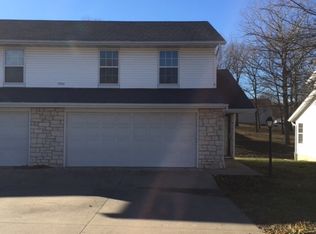4904 Charm Oak Dr #B, Jefferson City, MO 65109