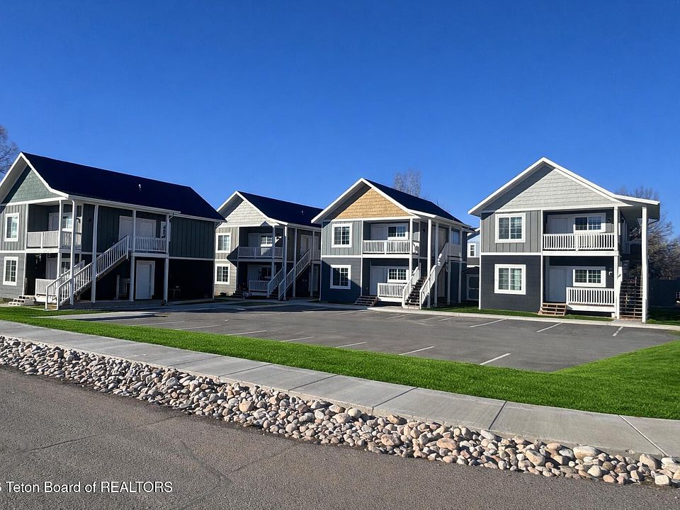 1st image of 650 Centennial Mountain St