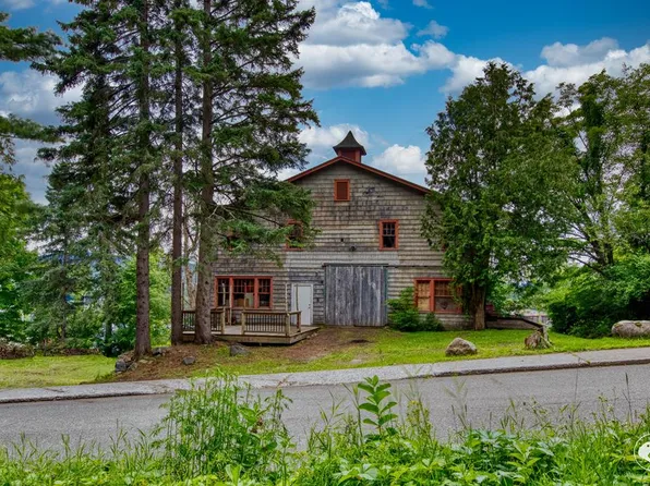 176 Parkside Dr, Lake Placid, NY 12946