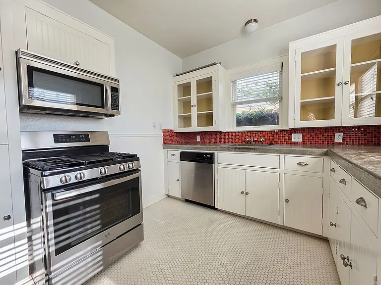 3901 Red River St — Photo 21