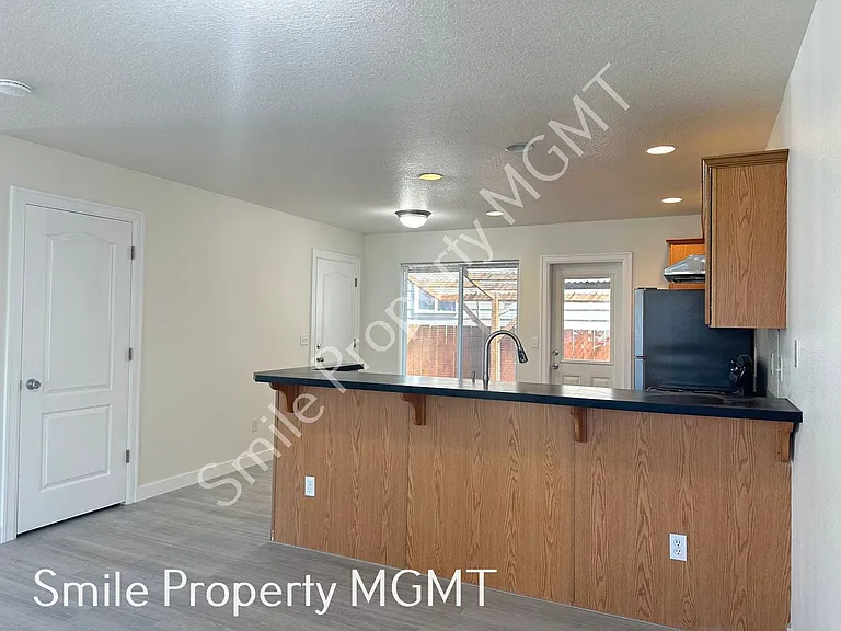 8504 SE Raymond Ct #A — Photo 6