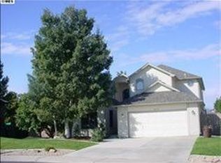 2413 Redwood Ct, Longmont, CO 80503