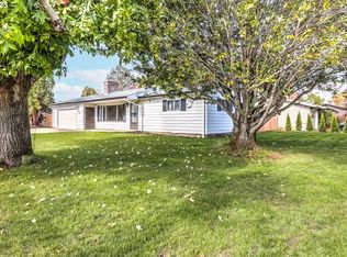 976 S Fawn St, Cornelius, OR 97113