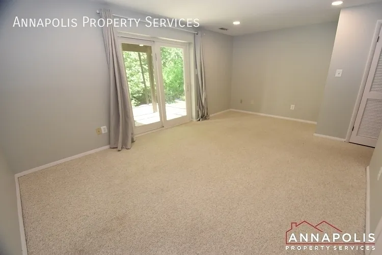 17 Mooring Point Ct — Photo 8