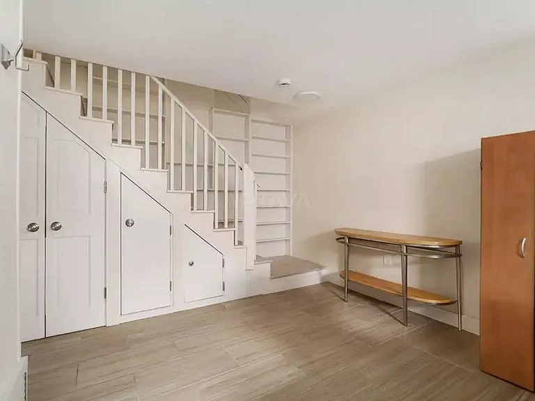 55 Waterhouse St — Photo 5