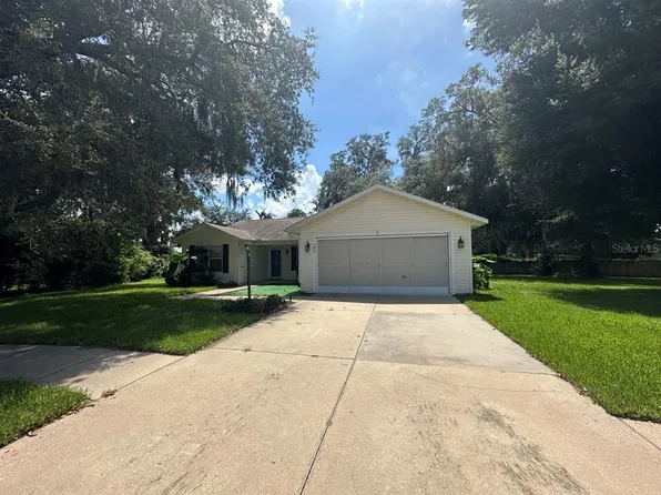 104 Cherry Blossom Ln, Lady Lake, FL 32159