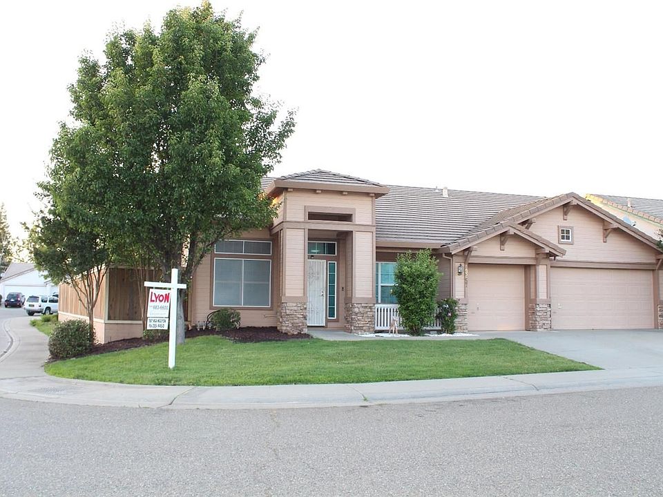 2nd image of 9257 Lakemont Dr