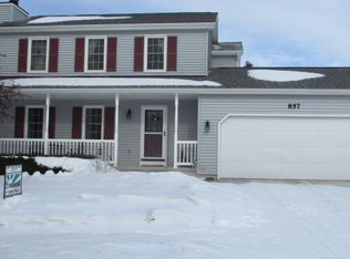 857 Wildemere Dr, Mason, MI 48854