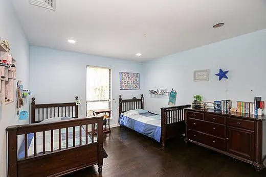 35 Old Pond Rd — Photo 13