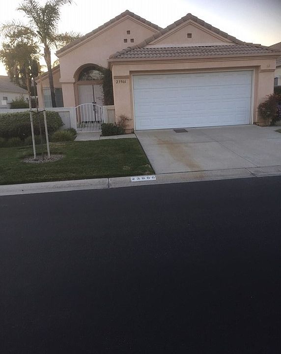 1st image of 23966 Via Pamilla