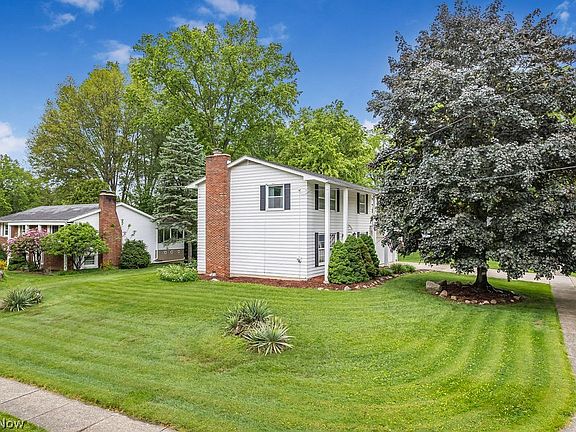 2nd image of 2583 Peach Tree Cir