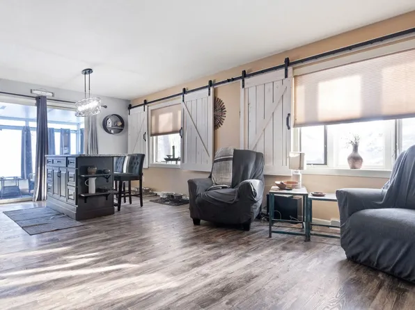 5205 Paulson Rd, Mc Farland, WI 53558