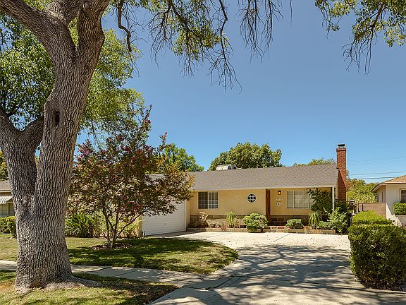 2nd image of 7007 Texhoma Ave