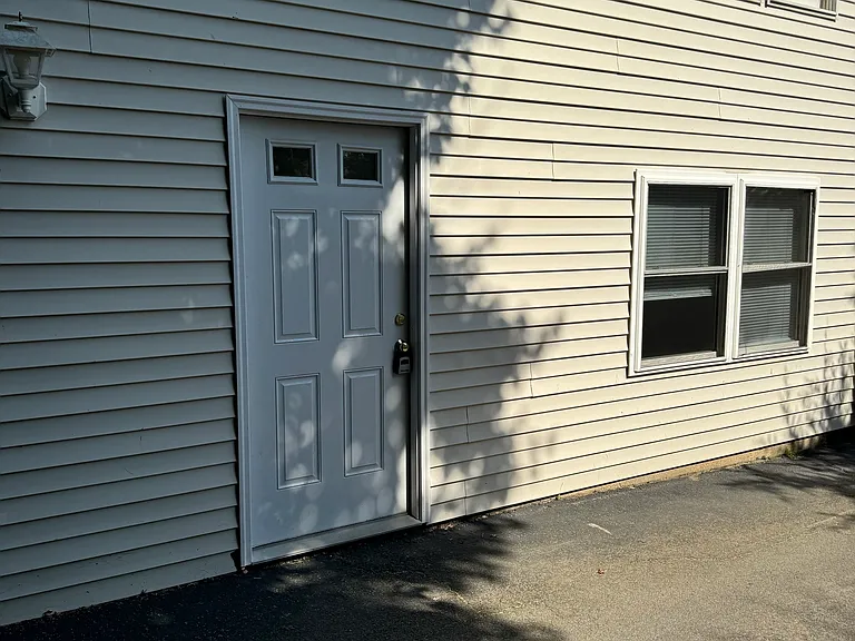 1823 Boston Post Rd #3 — Photo 12