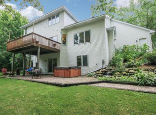 8761 Inverness Rd, Woodbury, MN 55125