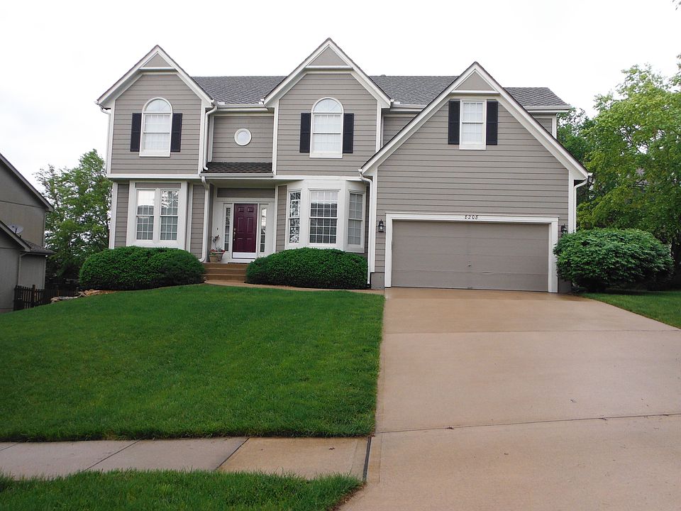 1st image of 8208 W 146th Ter