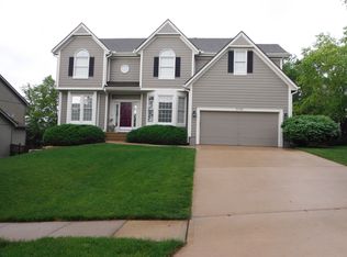 8208 W 146th Ter, Overland Park, KS 66223